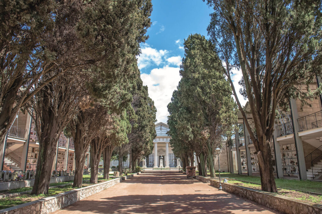 Socrem Livorno viale di ingresso al Tempio